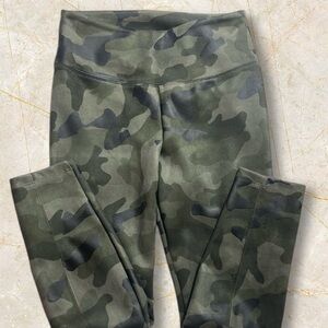 White House Black Market leggings Runway Camouflage Suede pants